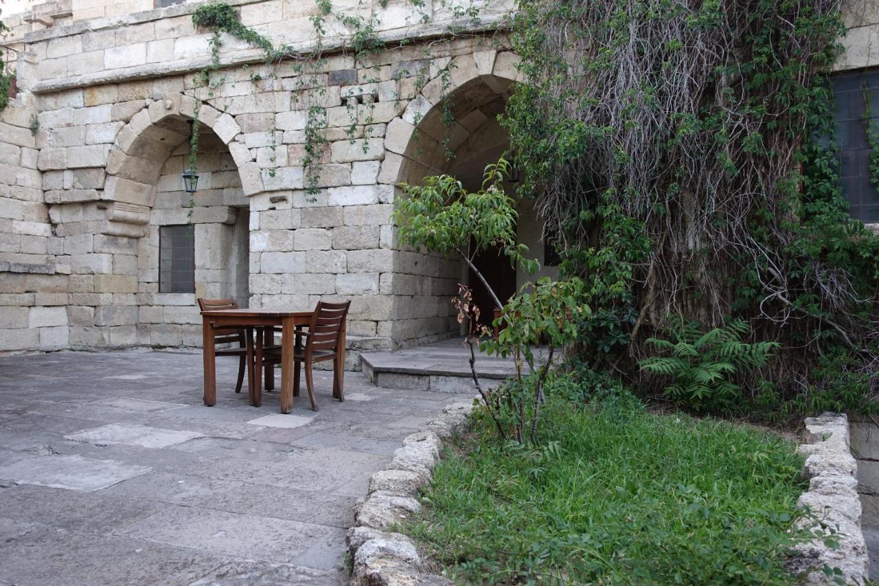 Esbelli Evi Cave Houses Ürgüp Eksteriør billede
